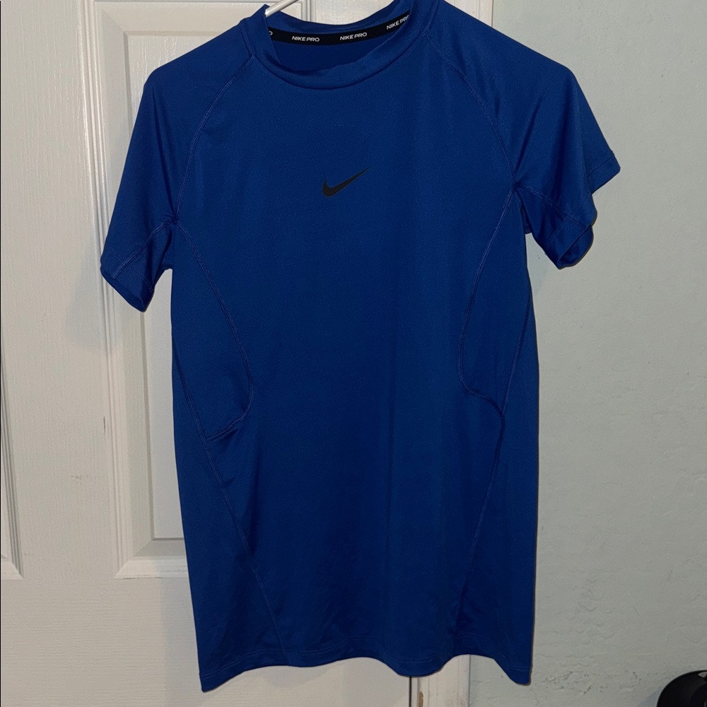 Nike Boys (XL) Dri fit Blue Short Sleeve Tee